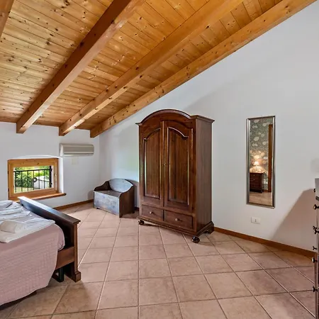 Colombare Teboi Trilo Apartamento Lazise